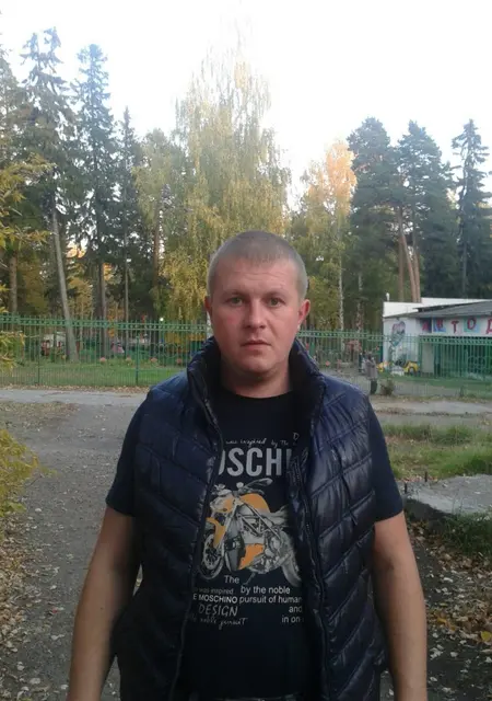 Владимир из Глазова, мне 42, познакомлюсь на одну ночь