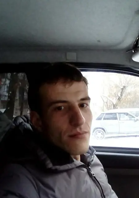 Andrej из Дзержинска, мне 36, познакомлюсь на одну ночь