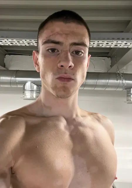 Я Николай, 25, из Смоленска, ищу знакомство для постоянных отношений