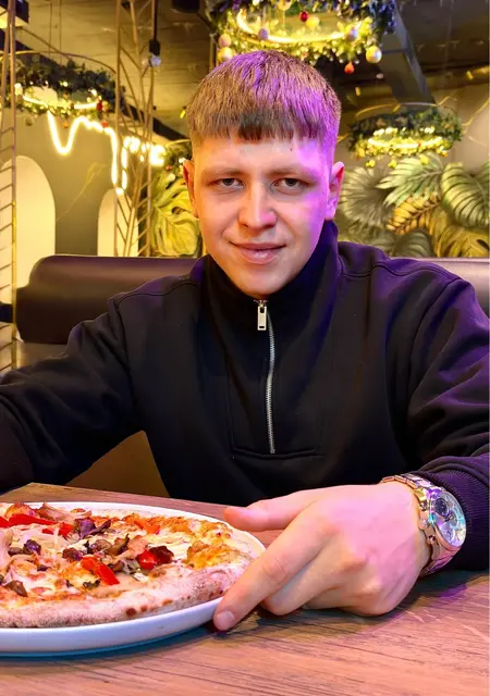 Я Даниил, 20, из Иркутска, ищу знакомства на одну ночь