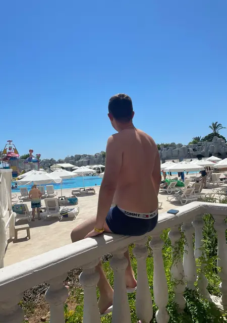 Gregs из Парижа, мне 26, познакомлюсь на одну ночь