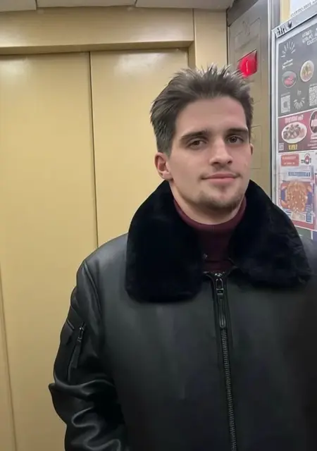 Иван из Курска, мне 22, познакомлюсь на одну ночь