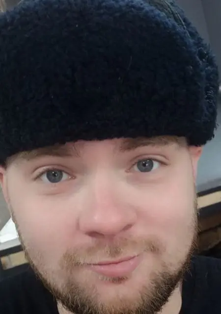 Я Евгений, 30, из Перми, ищу знакомство для общения