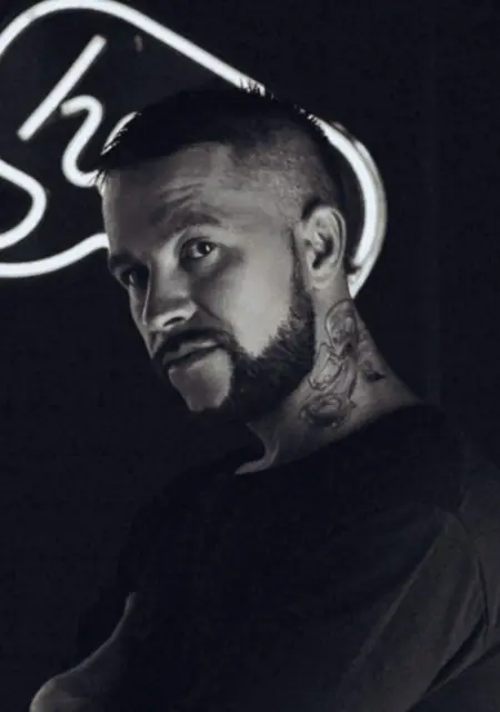 Я Антон, 42, из Белгорода, ищу знакомства без обязательств