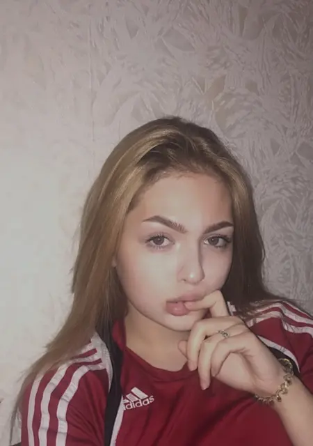 Анжела из Саратова, мне 25, познакомлюсь для приятного времяпровождения