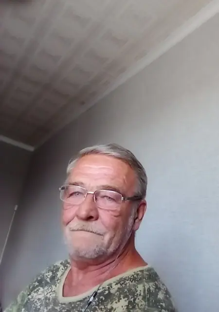 Я Виталий, 62, из Южно-Сахалинска, ищу знакомство для приятного времяпровождения