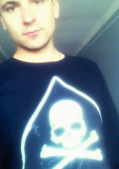 Алексей из Мозыря, мне 36, познакомлюсь без обязательств