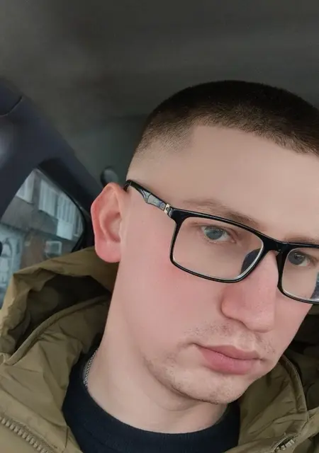 Я Артем, 25, из Рязани, ищу знакомства на одну ночь