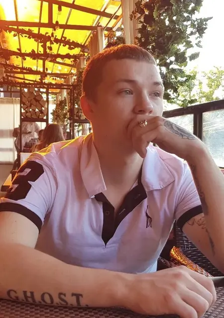 Я Alex, 28, знакомлюсь для общения в Пскове