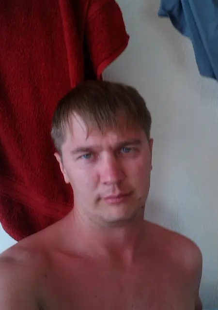 Роман из Волгодонска, мне 40, познакомлюсь на одну ночь