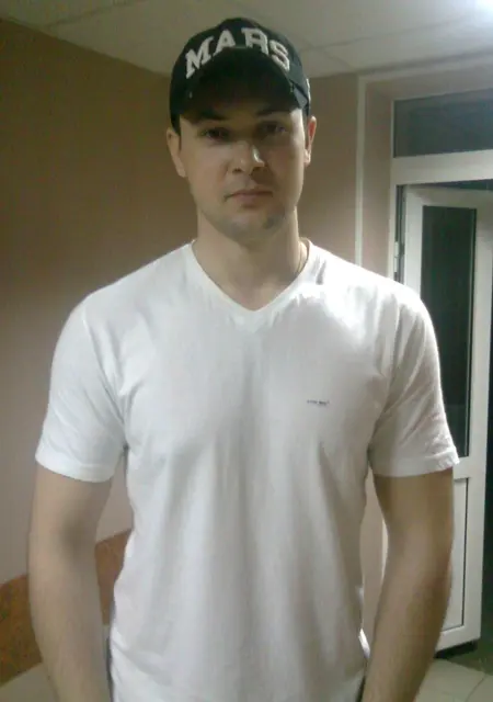 Я Антон, 36, из Горно-Алтайска, ищу знакомства без обязательств