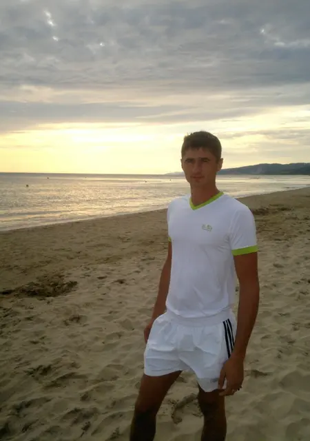 Я Олег, 35, из Майкопа, ищу знакомство для постоянных отношений