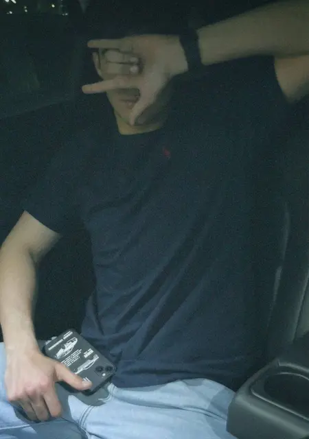 Я Rrrr, 18, из Томска, ищу знакомства без обязательств