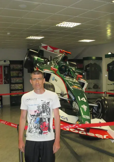 Я Николай, 44, знакомлюсь для постоянных отношений в Волжском