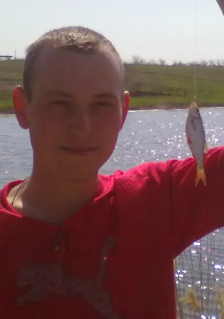 Иван из Каменска, мне 35, познакомлюсь для постоянных отношений