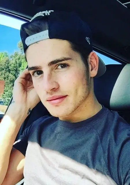 Дима из Владимира, ищу на сайте знакомства на одну ночь