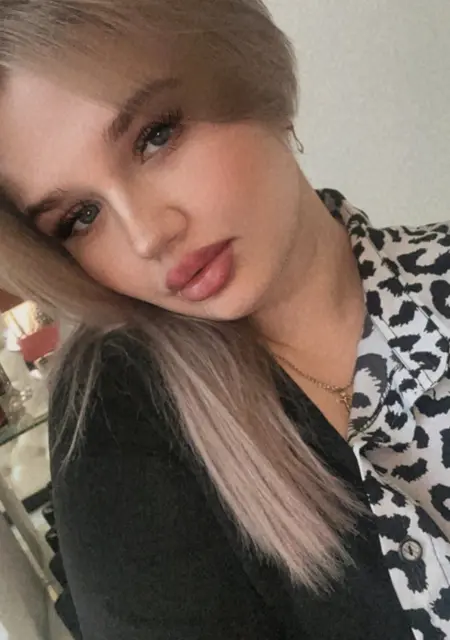 Кэт из Тюмени, мне 22, познакомлюсь для общения