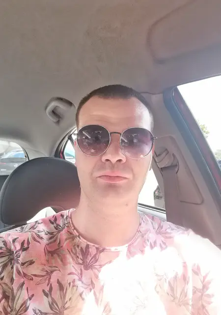 Денис из Красногорска, ищу на сайте знакомства на одну ночь