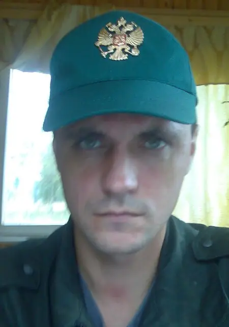 Я Александр, 41, из Вуктыла, ищу знакомство для постоянных отношений