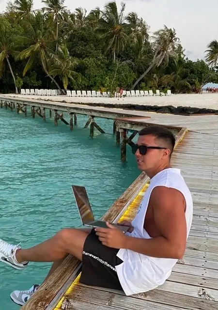 Я Артем, 32, знакомлюсь для вирта в Инзе