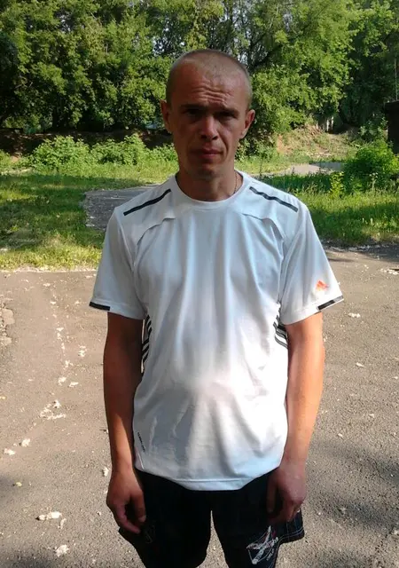 Я Костя, 43, знакомлюсь на одну ночь в Новокузнецке