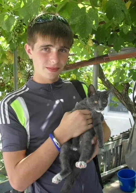 Я Алексей, 33, из Волхова, ищу знакомство для постоянных отношений