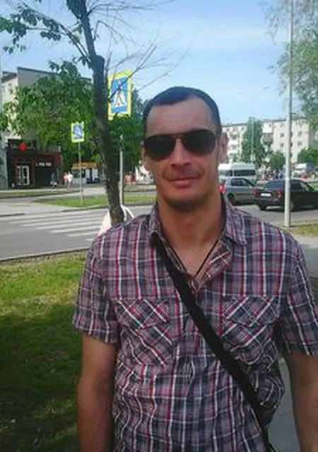 Я Павел, 46, из Перми, ищу знакомства на одну ночь