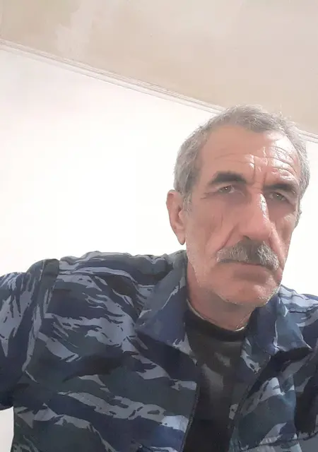 Я Расул, 61, из Санкт-Петербурга, ищу знакомства на одну ночь