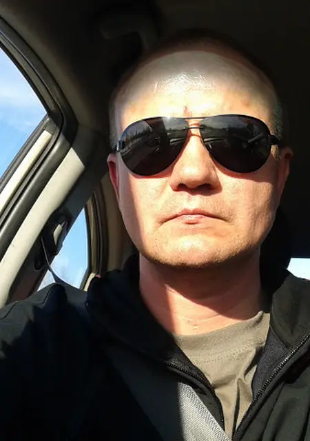 Я Андрей, 59, из Мурманска, ищу знакомство для приятного времяпровождения