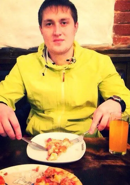 Я Денис, 34, из Кстова, ищу знакомства без обязательств