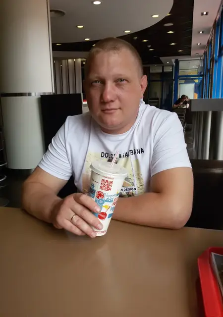 Евгений из Троицка, ищу на сайте знакомства на одну ночь