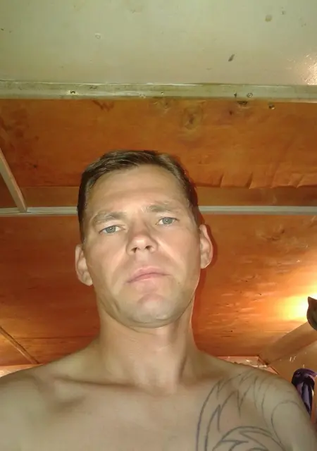 Дима из Нягани, мне 50, познакомлюсь