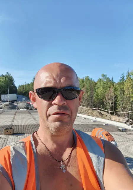 Андрей из Ангарска, мне 50, познакомлюсь на одну ночь