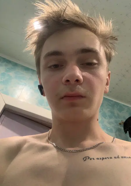 Евгений из Калуги, мне 21, познакомлюсь для постоянных отношений