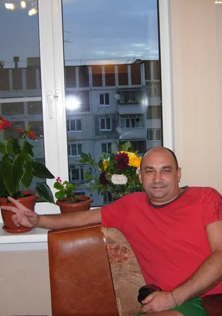 Я Олег, 49, из Братска, ищу знакомства без обязательств