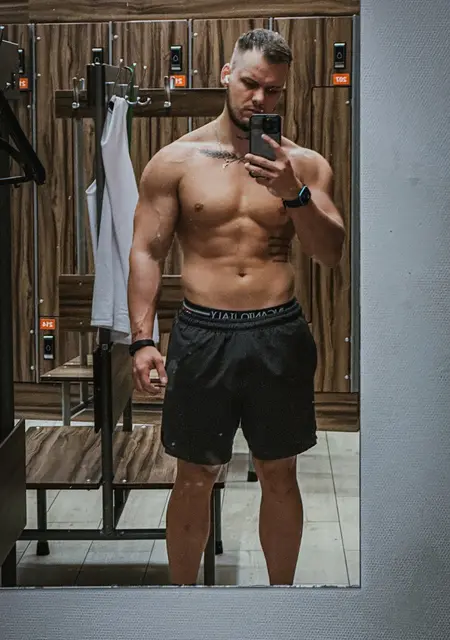 Максим из Мытищ, мне 27, познакомлюсь для приятного времяпровождения