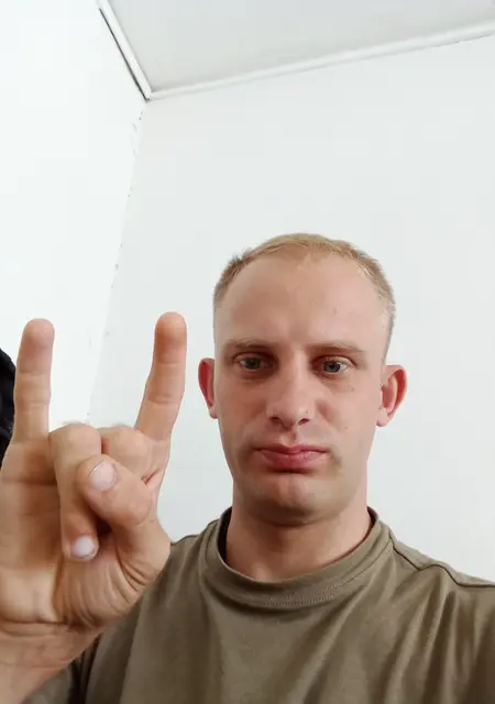 Я Сергей, 30, из Бикина, ищу знакомства без обязательств