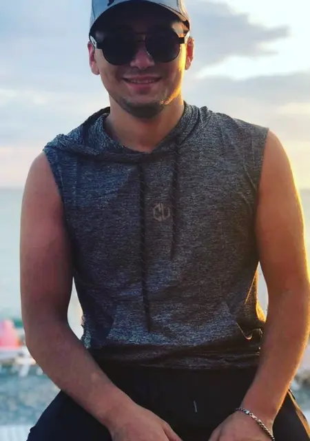 Сармат из Владикавказа, мне 27, познакомлюсь для открытые отношения