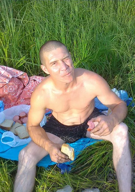 Андрей из Прокопьевска, мне 48, познакомлюсь для вирта