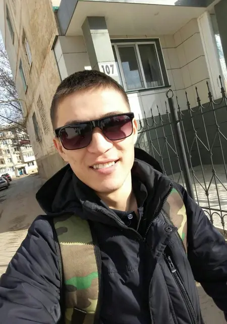 Я Мага, 31, из Киришей, ищу знакомство для дружбы