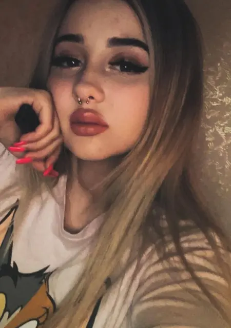 Я Кристина, 20, знакомлюсь для вирта в Оренбурге