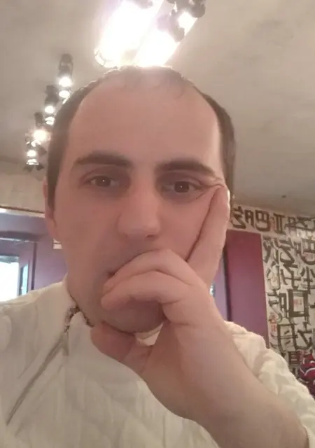 Я Александр, 34, из Георгиевска, ищу знакомство для приятного времяпровождения