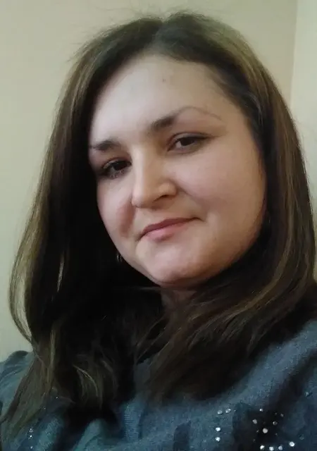 Юлия из Омска, ищу на сайте постоянные отношения