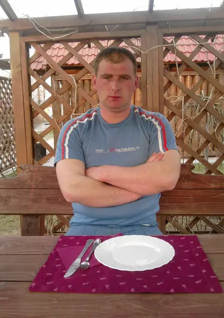 Я Константин, 37, из Бора, ищу знакомства без обязательств