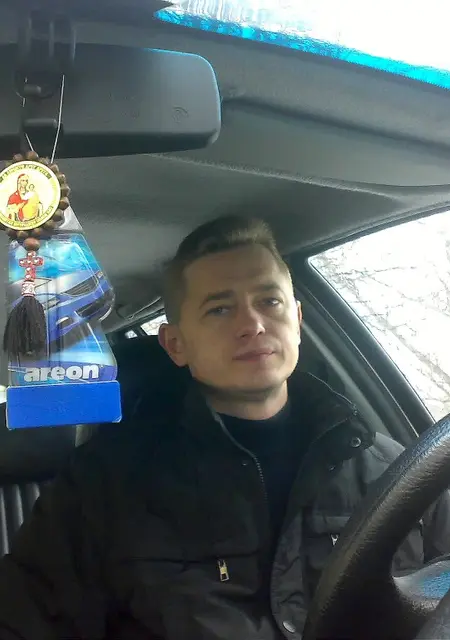 Я Александр, 46, из Могилёва, ищу знакомства на одну ночь