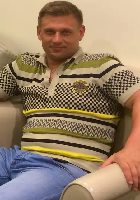 Я Денис, 49, из Вязьмы, ищу знакомства на одну ночь