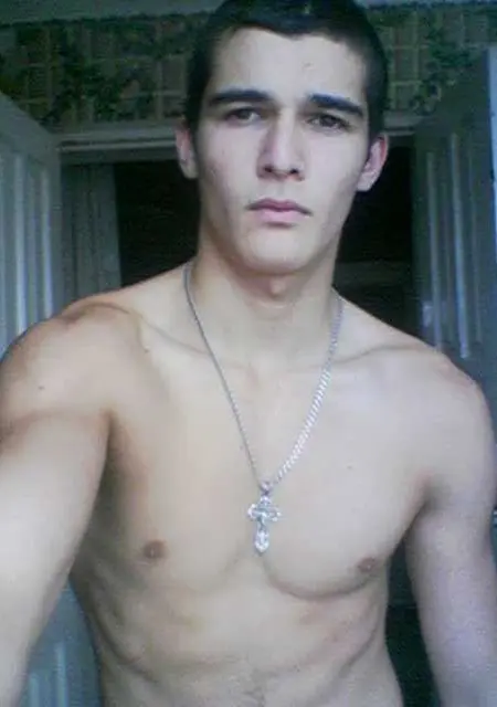 Я Сослан, 31, знакомлюсь на одну ночь в Таганроге