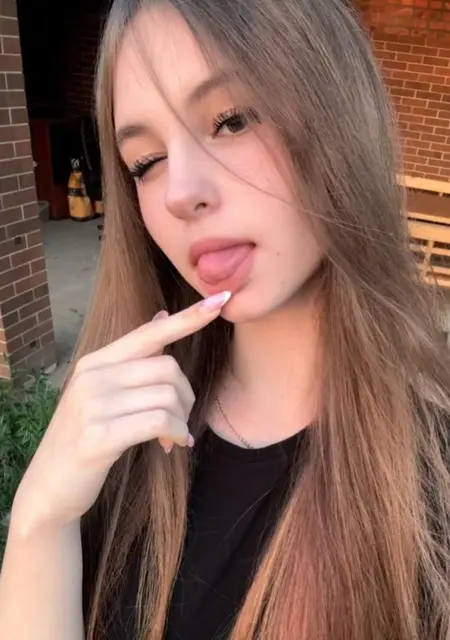 Ксеня из Тамбова, мне 29, познакомлюсь для вирта