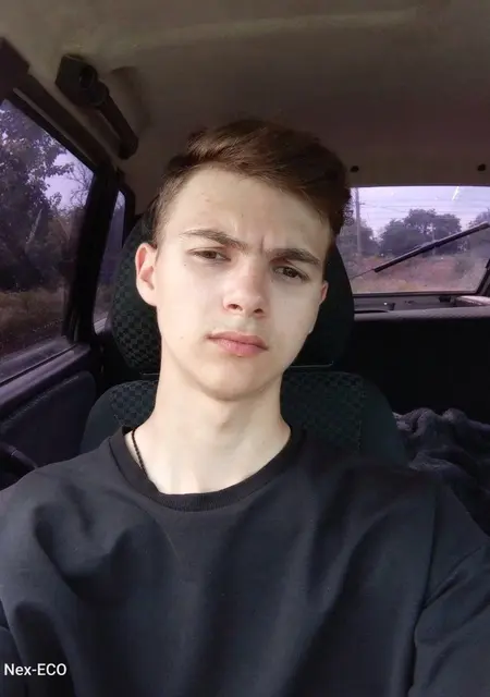 Я Дмитрий, 20, из Зеленокумска, ищу знакомство для открытые отношения