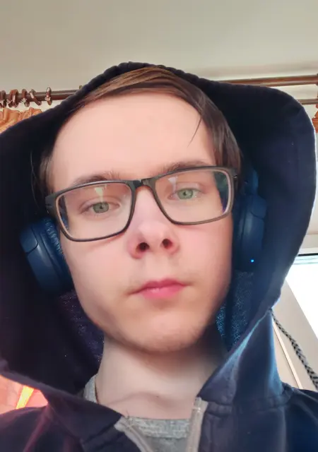 Я Владимир, 20, знакомлюсь для дружбы в Магадане